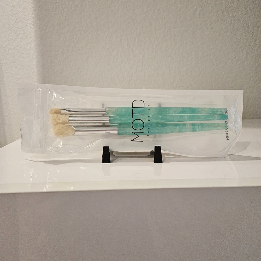 MOTD Beauty Brush Set 3 Piece Set Green/clear 1-3 Makeup Brushes
